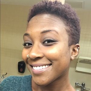 Meet your Posher, Lena